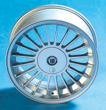 ALPINA BMW E30 — imagen 8 del catálogo oficial