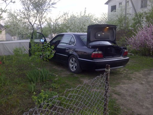 BMW E30 con BMW Styling 138 con BMW Styling 138