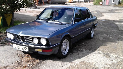 BMW E32 con BMW Styling 15 con BMW Styling 15