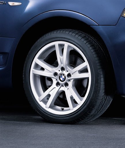 BMW E32 con BMW Styling 150 con BMW Styling 150