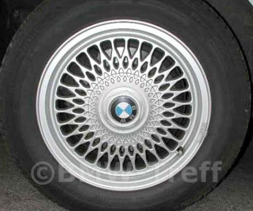 BMW E21 con BMW Styling 17 con BMW Styling 17