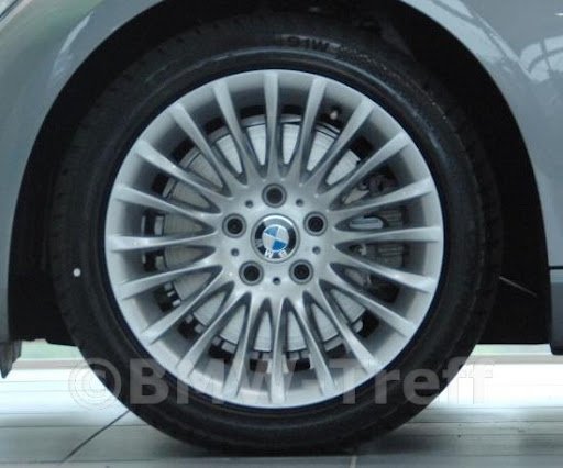 BMW E90 con BMW Styling 187 con BMW Styling 187