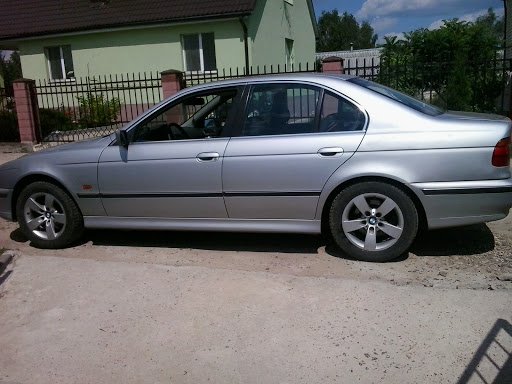 BMW E21 con BMW Styling 242 con BMW Styling 242