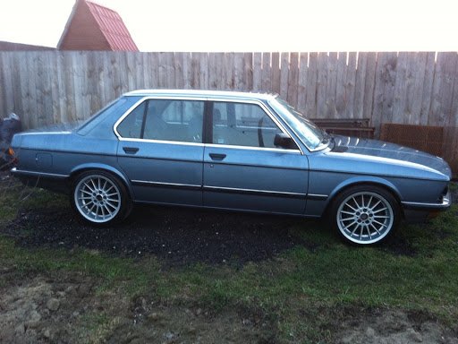 BMW E28 con BMW Styling 32 con BMW Styling 32