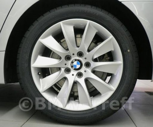 BMW F10 con BMW Styling 329 con BMW Styling 329