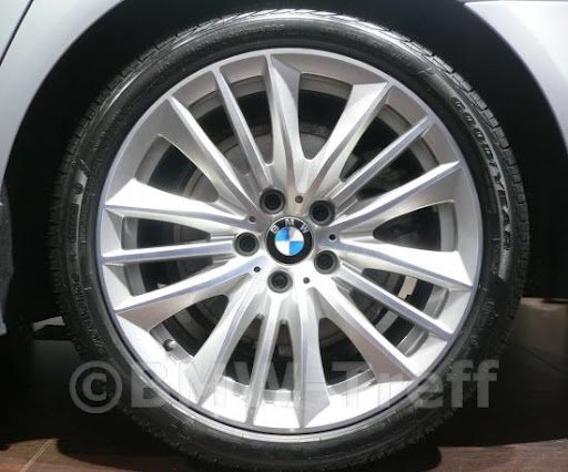 BMW F10 con BMW Styling 332 con BMW Styling 332