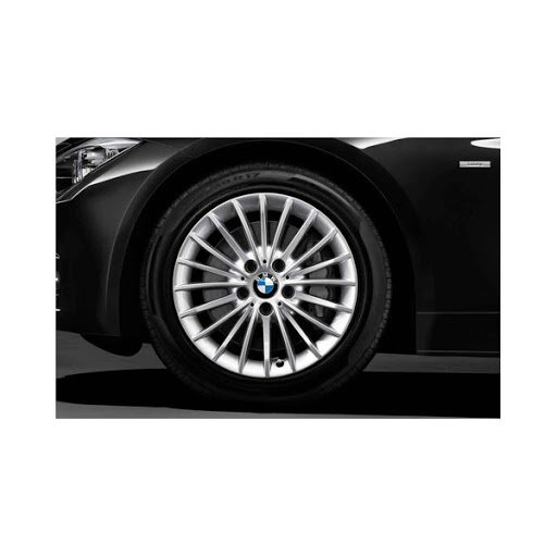 BMW F30 con BMW Styling 414 con BMW Styling 414