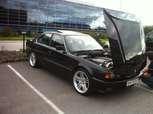 BMW E32 con BMW Styling 89 con BMW Styling 89